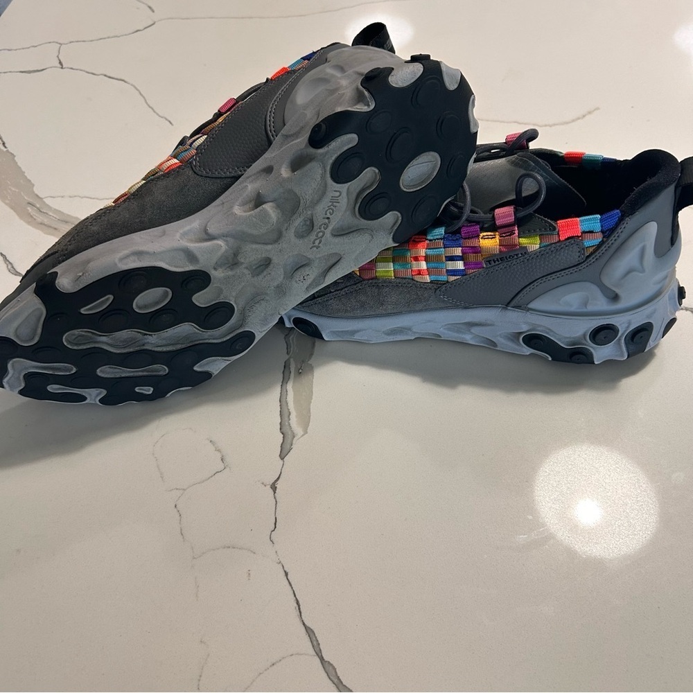 Nike React Sertu AT5301-004 Iron Grey Multi Sz 9.5 Running Shoes Rare Colorway - Picture 8 of 13